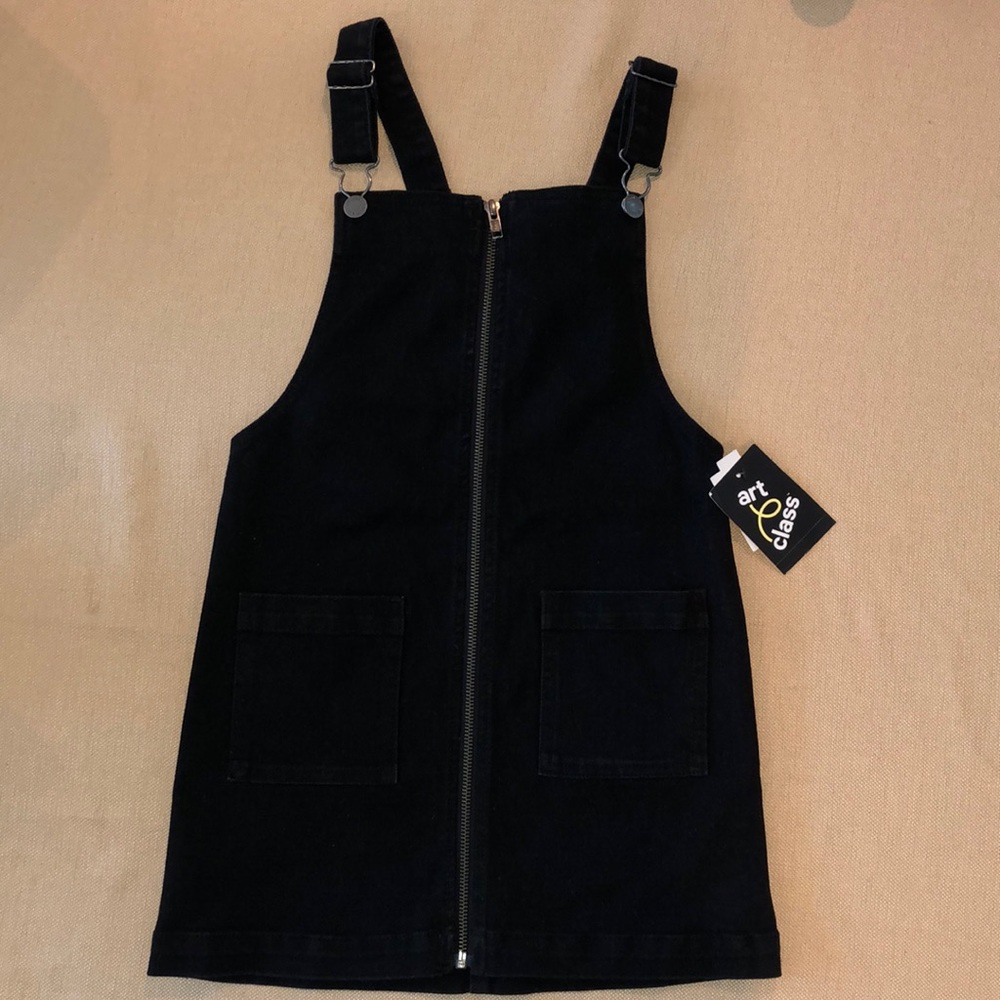 Little girl Overall dress 7 / 8 black NWT